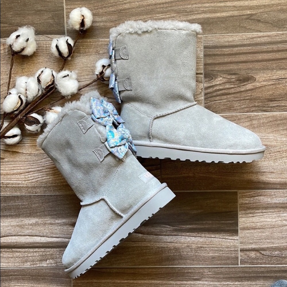 🌿UGG BAILEY BOW ABSTRACT SPLATTER BOOTS🌿 - Picture 12 of 15